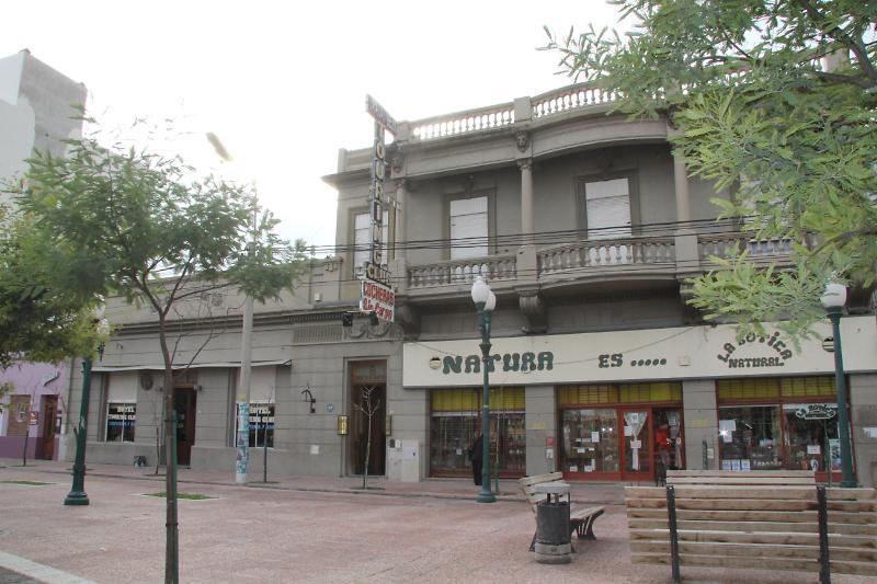 Hotel Touring Club Trelew Buitenkant foto