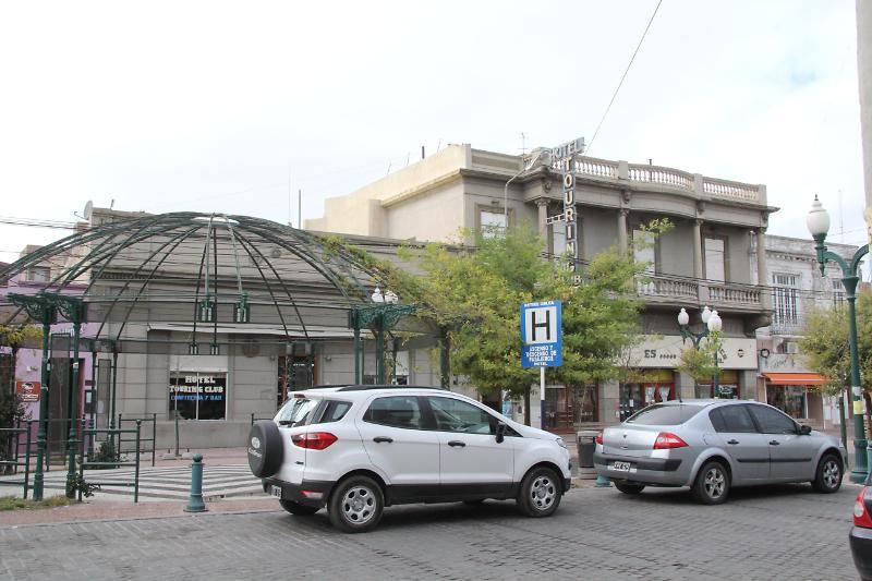 Hotel Touring Club Trelew Buitenkant foto